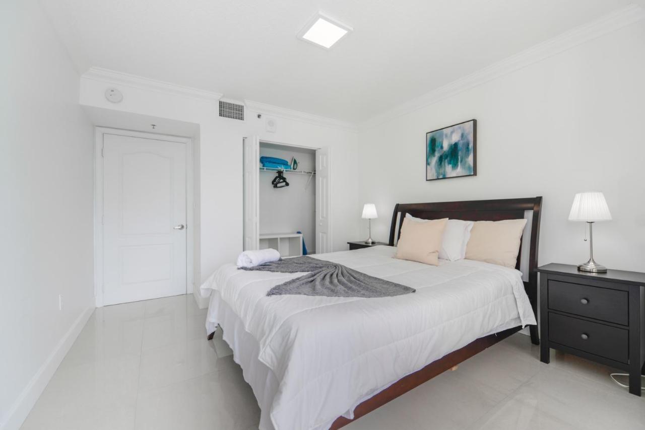 Gorgeous Apartment In Brickell Маямі Екстер'єр фото